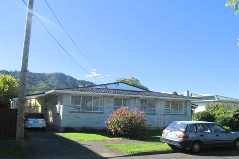 Photo of property in 13 Maher Street, Elderslea, Upper Hutt, 5018