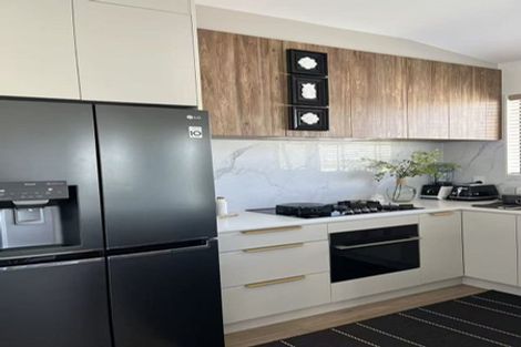 Photo of property in 41a Peach Road, Glenfield, Auckland, 0629