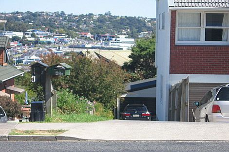 Photo of property in 1/42 Forrest Hill Road, Forrest Hill, Auckland, 0620