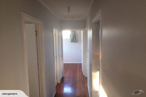 Photo of property in 6 Ozich Avenue, Te Atatu South, Auckland, 0610