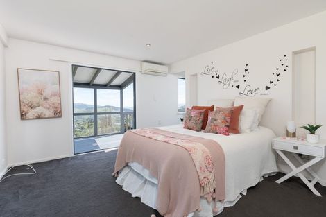 Photo of property in 14 Rice Crescent, Newlands, Wellington, 6037