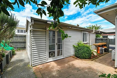 Photo of property in 11a Youngs Road, Papakura, 2110