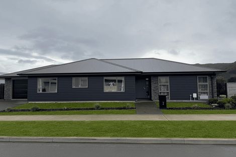 Photo of property in 2 Te Ara O Wai Marama, Wainuiomata, Lower Hutt, 5014