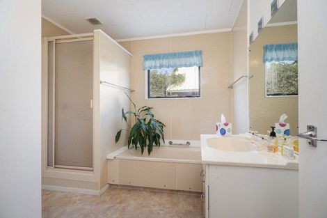 Photo of property in 7a Lee Street, Whitianga, 3510