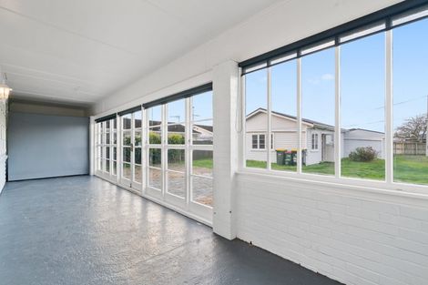 Photo of property in 42a Halsey Road, Manurewa, Auckland, 2102
