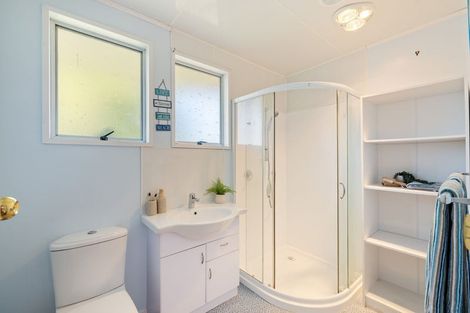 Photo of property in 10 Sophora Place, Parklands, Christchurch, 8083