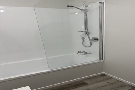 Photo of property in 33 Woolwich Close, Whitby, Porirua, 5024