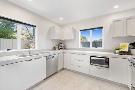 Photo of property in 165 Blighs Road, Strowan, Christchurch, 8052