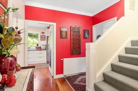 Photo of property in 60 Simla Crescent, Khandallah, Wellington, 6035