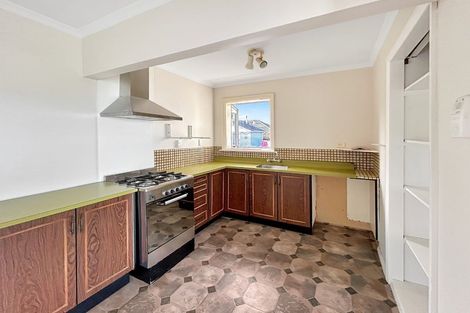 Photo of property in 1 Lancaster Street, Levin, 5510