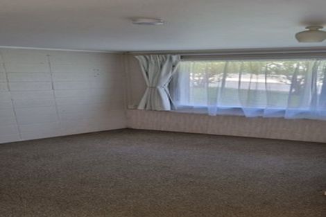 Photo of property in 15f1 Bloomsbury Grove, Newlands, Wellington, 6037