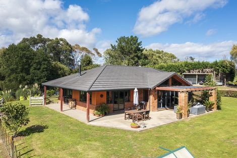 Photo of property in 99 Te Whanga Road, Levin, 5572