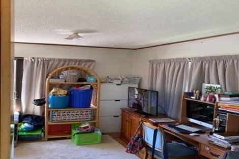 Photo of property in 4/18a Neal Avenue, Glenfield, Auckland, 0629