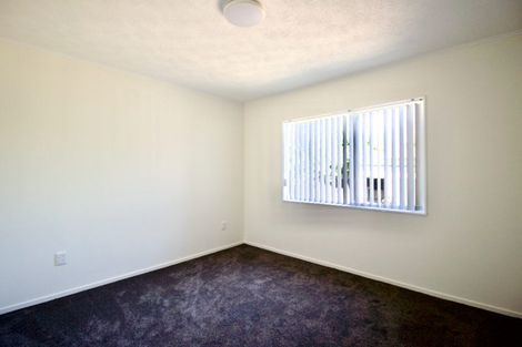 Photo of property in 64 Borich Road, Sunnyvale, Auckland, 0612