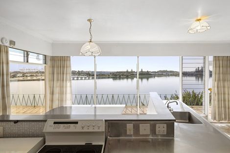 Photo of property in 100 Maxwells Road, Otumoetai, Tauranga, 3110