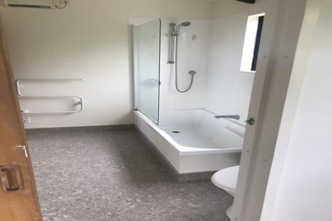 Photo of property in 17 Shastri Terrace, Khandallah, Wellington, 6035