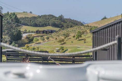 Photo of property in 36 Spikes Way, Whitianga, 3510