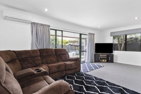 Photo of property in 2b Jasper Way, Papamoa Beach, Papamoa, 3118