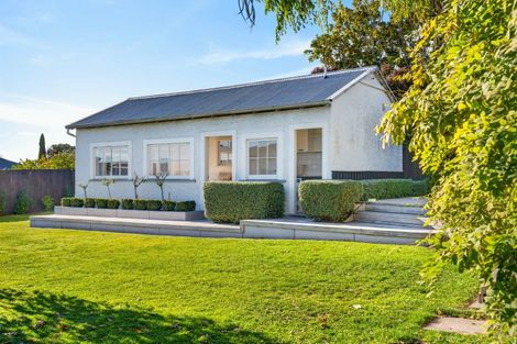 Photo of property in 109 Te Mata Road, Havelock North, 4130
