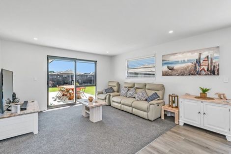 Photo of property in 9 Piwakawaka Place, Leeston, 7632