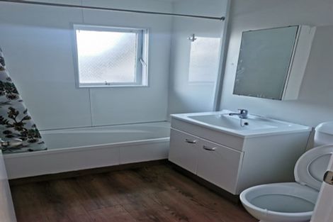 Photo of property in 1/120 Nile Road, Milford, Auckland, 0620