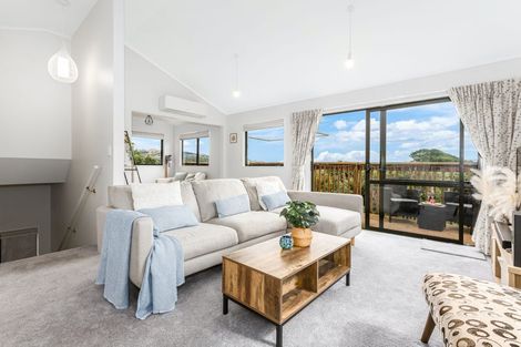 Photo of property in 16 Morere Street, Titahi Bay, Porirua, 5022