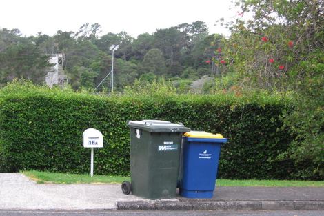 Photo of property in 16a Harrybrook Road, Green Bay, Auckland, 0604