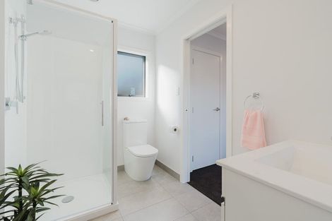 Photo of property in 4/146 Sandwich Road, Saint Andrews, Hamilton, 3200