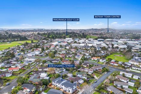 Photo of property in 28c Studfall Street, Pakuranga Heights, Auckland, 2010