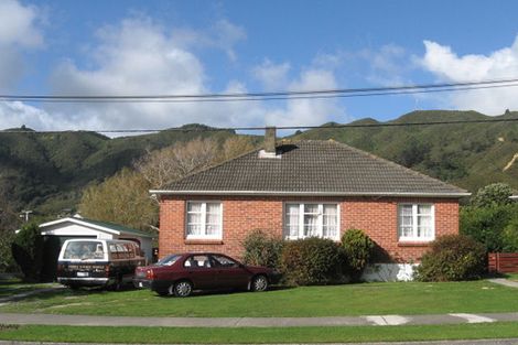 Photo of property in 104 Judd Crescent, Naenae, Lower Hutt, 5011