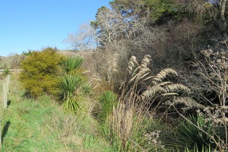 Photo of property in 957 Waimarama Road, Waimarama, Havelock North, 4294