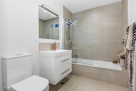 Photo of property in 33 Oakum Road, Whitby, Porirua, 5024