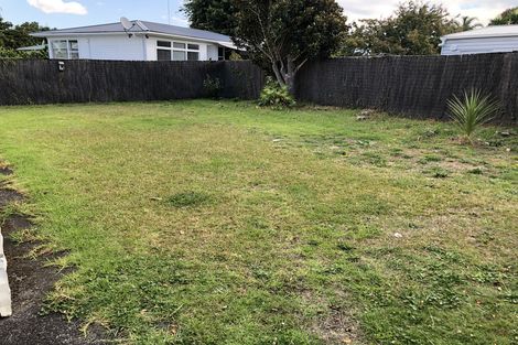 Photo of property in 17 Glen Norman Avenue, Henderson, Auckland, 0610