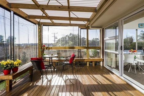 Photo of property in 1/65 High Road, Glenfield, Auckland, 0629