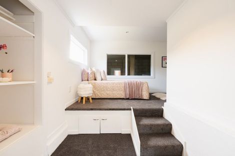 Photo of property in 477 Kaikorai Valley Road, Bradford, Dunedin, 9011