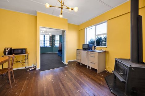 Photo of property in 25 Milmoe Street, Hawera, 4610