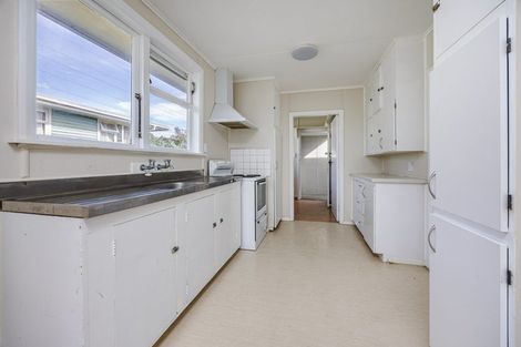 Photo of property in 16 Gilbert Road, Otara, Auckland, 2023