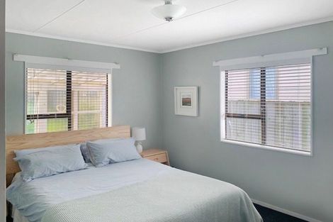 Photo of property in 6 Ruanui Street, Himatangi Beach, Foxton, 4891