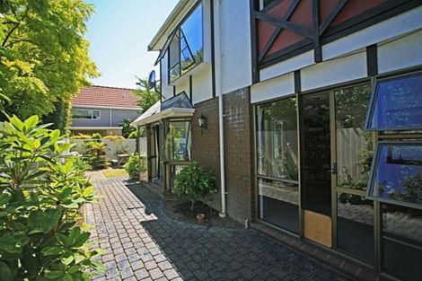Photo of property in 278 Memorial Avenue, Burnside, Christchurch, 8053