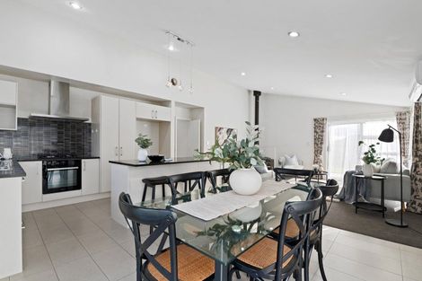 Photo of property in 32d Robinson Avenue, Holdens Bay, Rotorua, 3010