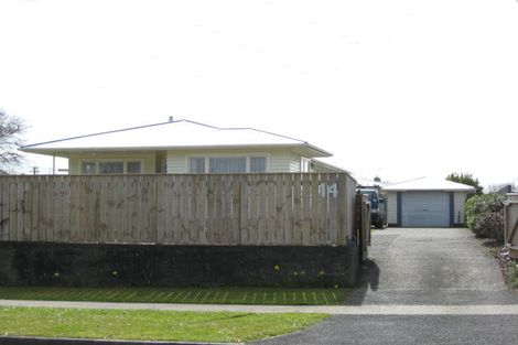 Photo of property in 14 Falstaff Street, Stratford, 4332