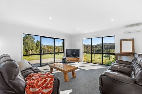 Photo of property in 2 Nihotetea Lane, Maunu, Whangarei, 0110