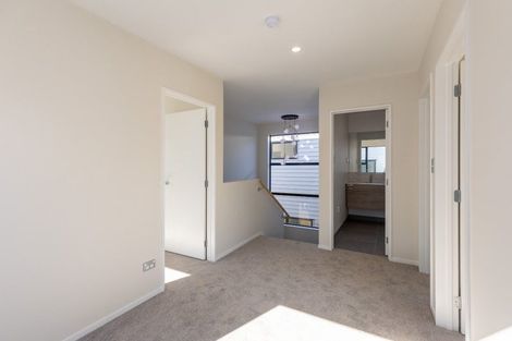 Photo of property in 6c Kaweka Street, New Lynn, Auckland, 0600