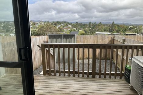 Photo of property in 9/41 Routley Drive, Glen Eden, Auckland, 0602