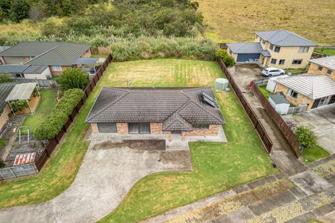 Photo of property in 19 Aitkenhead Court, Parakai, 0830