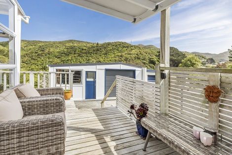 Photo of property in 52 Hazlewood Avenue, Karori, Wellington, 6012