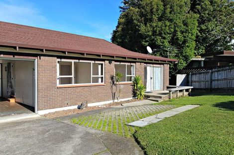 Photo of property in 2/10 Pamela Place, New Lynn, Auckland, 0600