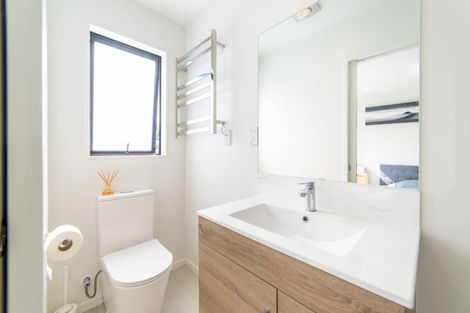Photo of property in 2/20 Eban Avenue, Hillcrest, Auckland, 0627