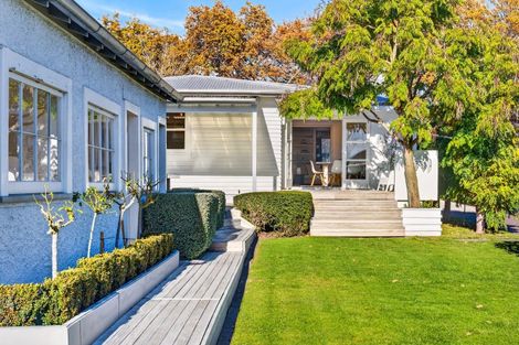 Photo of property in 109 Te Mata Road, Havelock North, 4130