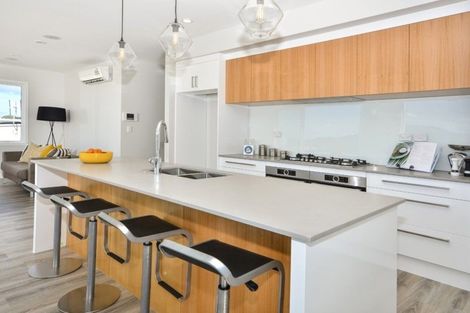 Photo of property in 66 Taikura Avenue, Red Beach, 0932